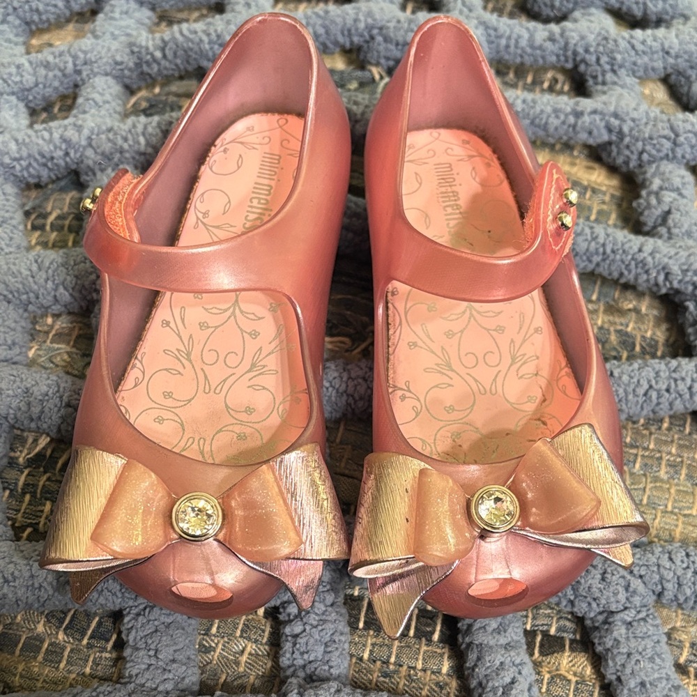 Mini Melissa Pink Dress Shoes with Bow